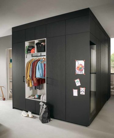 FIO L096U AVO L772U Garderobe 2022.jpg
