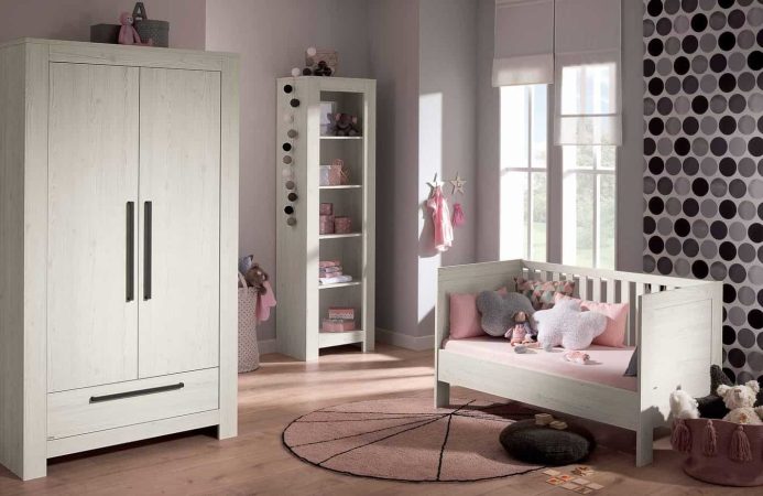 Laslo Kindersofa.jpg